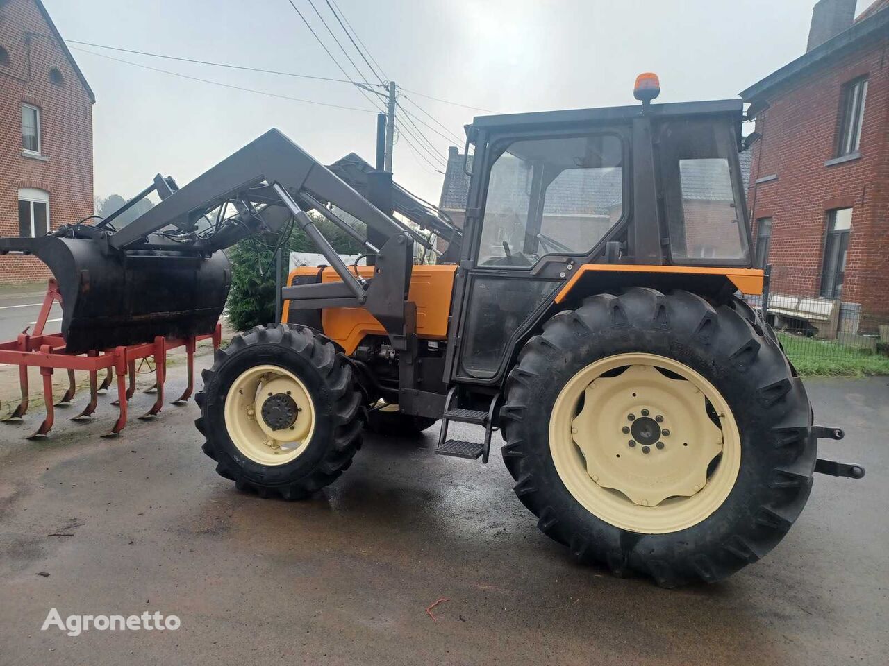 tracteur à roues Renault 75-34 MX R3142