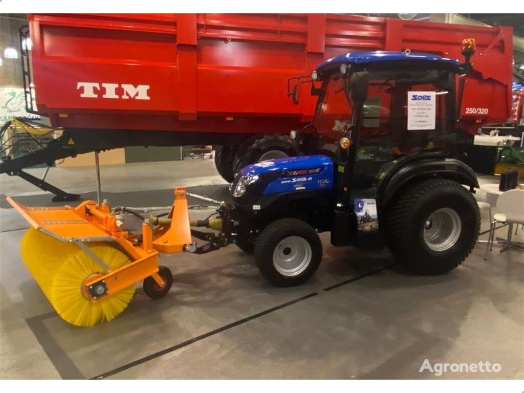 Solis H26 HST SnowEdition med Thyregod TK 1600 kost på wheel tractor