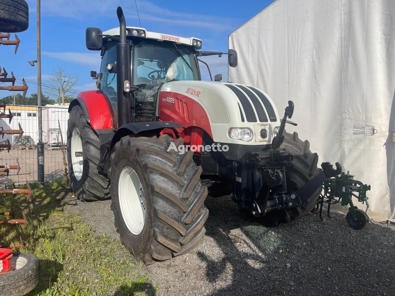 Steyr 6225 CVT traktor på hjul