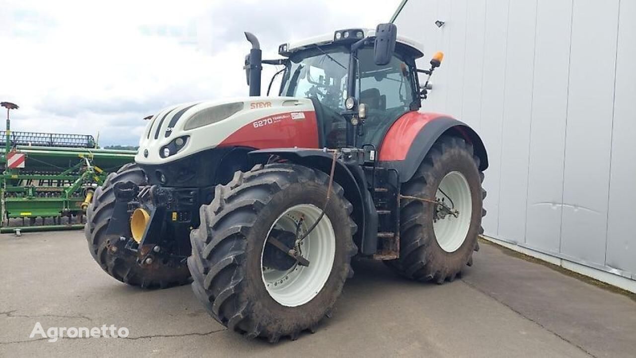 tracteur à roues Steyr 6270 terrus cvt CVT