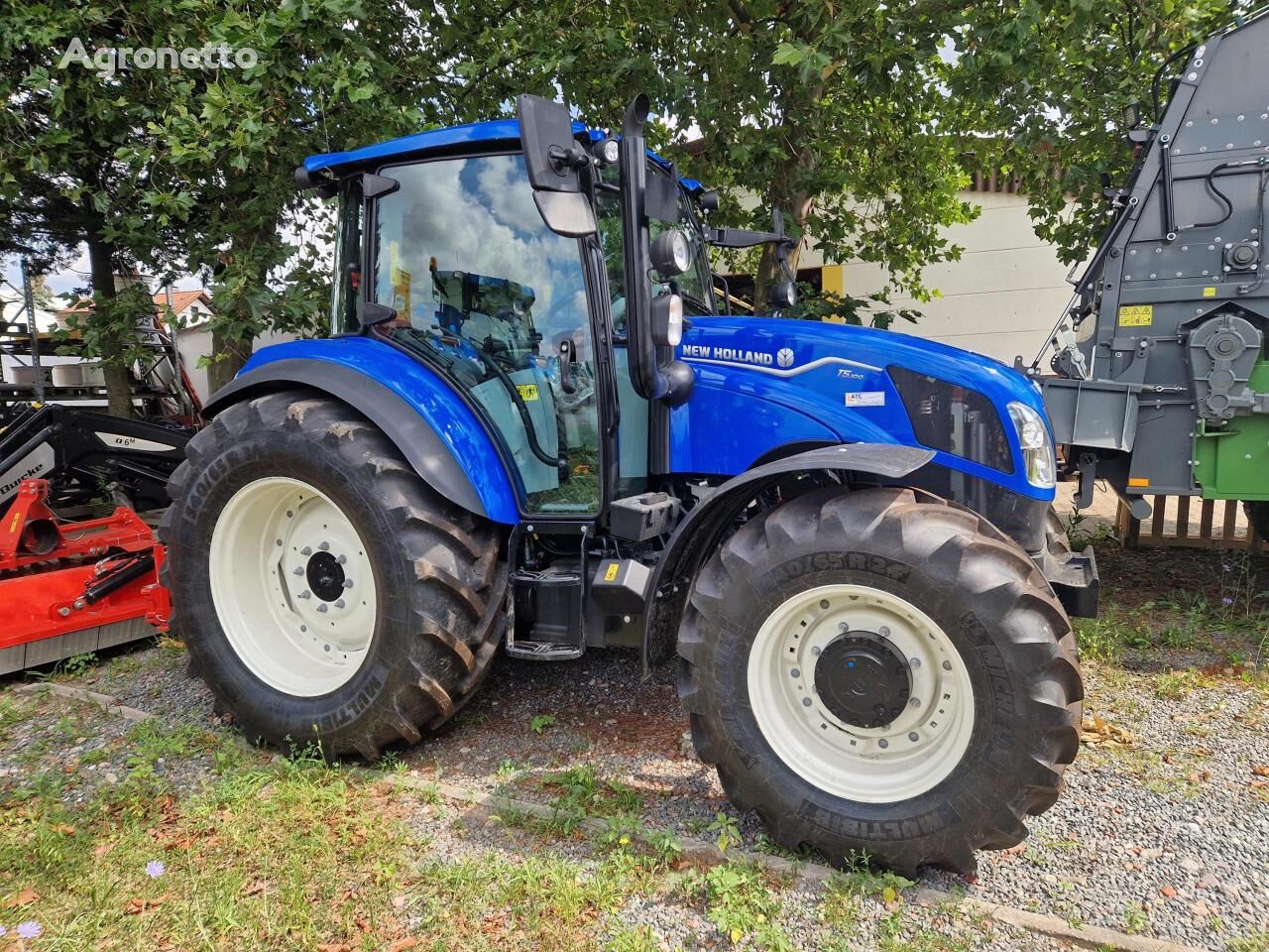 new T 5.100 DC wheel tractor