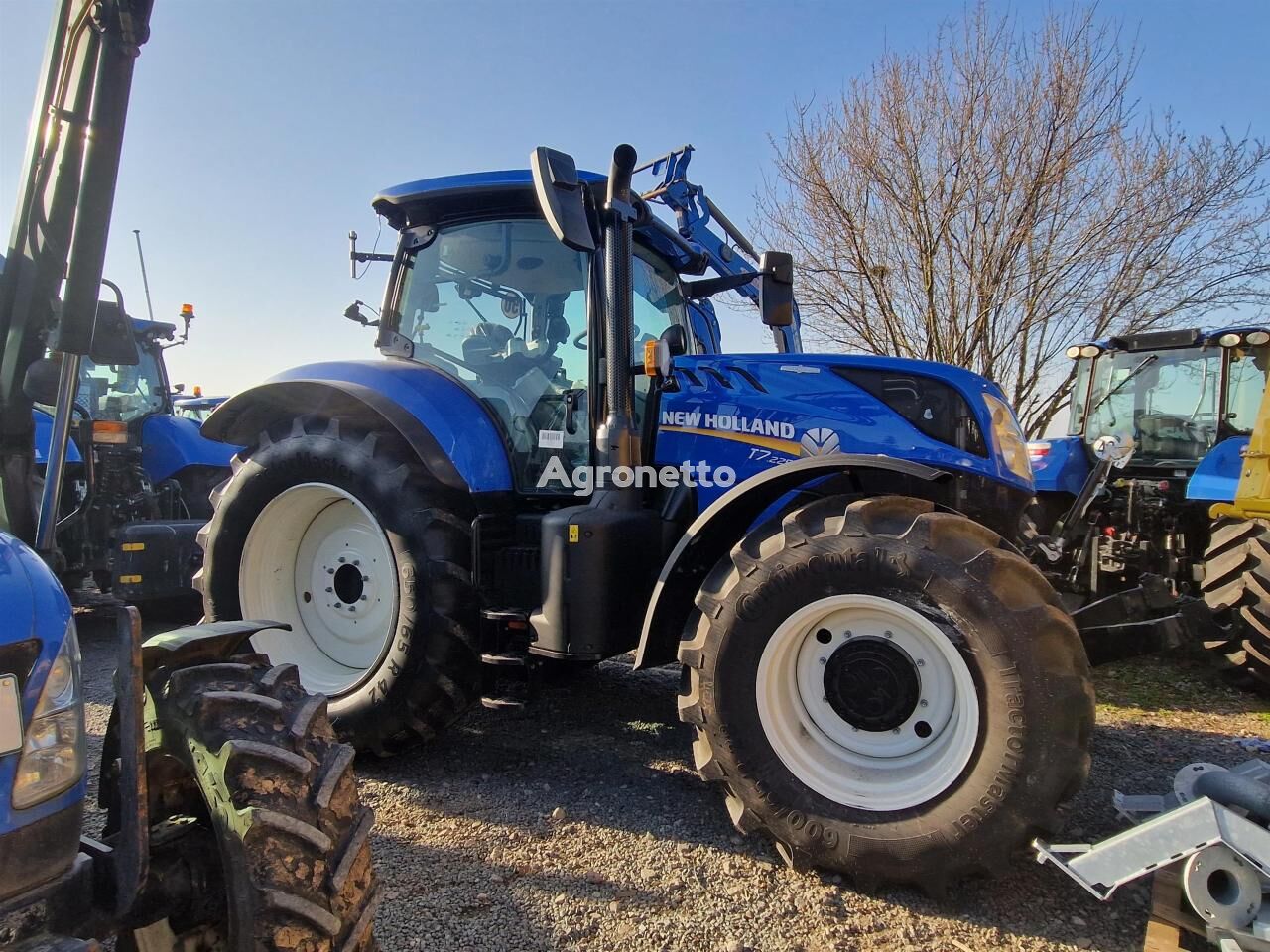 new T 7.225 AC STAGE V wheel tractor