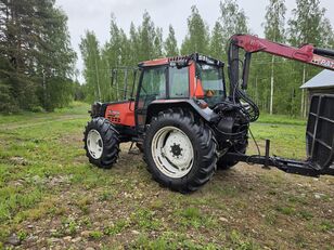 tracteur &agrave; roues Valmet 6800 + Patu 655 kourakuormain