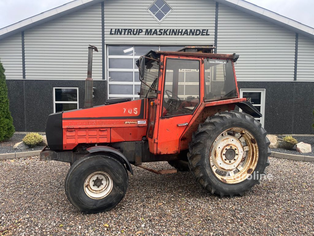 Valmet 705 wheel tractor - Agroline