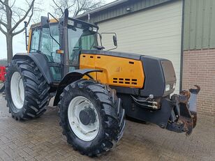 Valtra 8450 Delta Power Shift hjul traktor