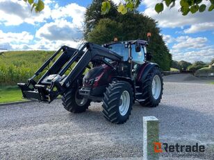 جرار بعجلات Valtra G 135 Versu