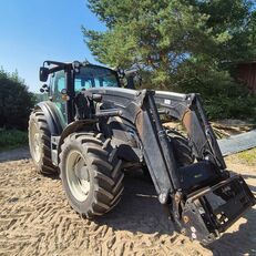 trator de rodas Valtra G135