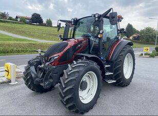 Valtra G135 VERSU hjul traktor