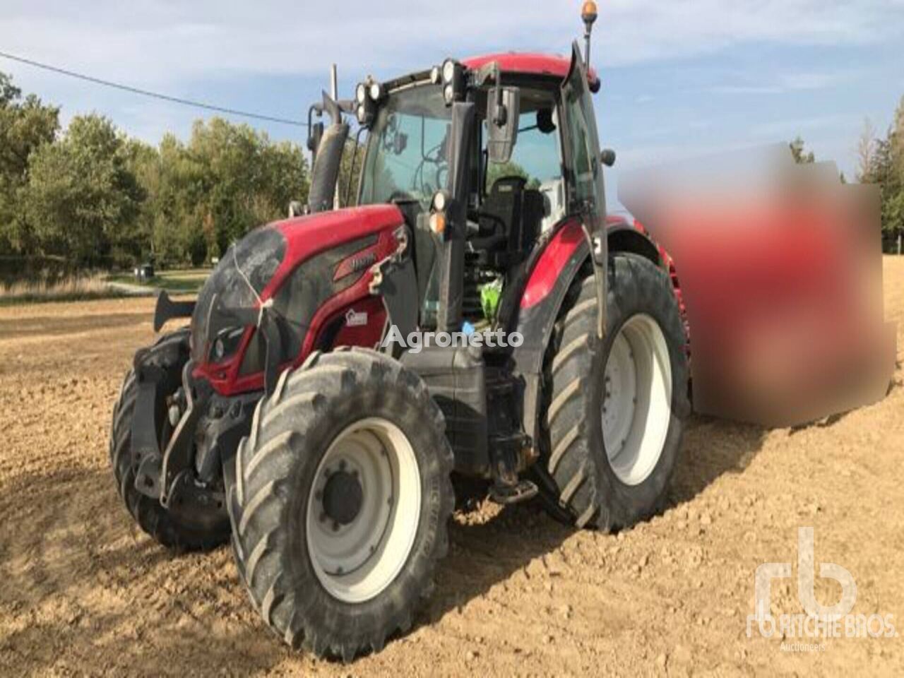 Valtra N 154E A tractor de ruedas