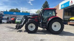 traktor roda Valtra N134 0