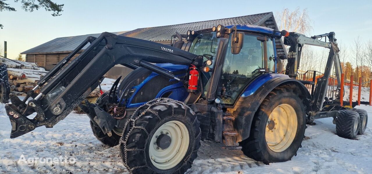 kolesový traktor Valtra N154E Hitech