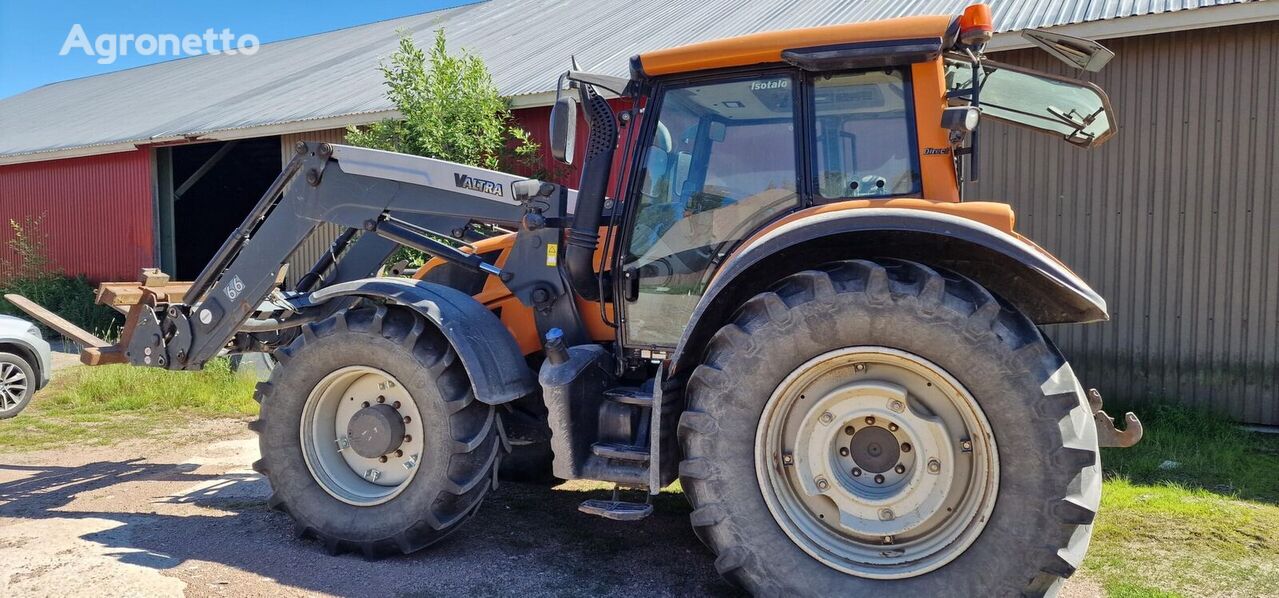 Valtra N163 tractor de ruedas