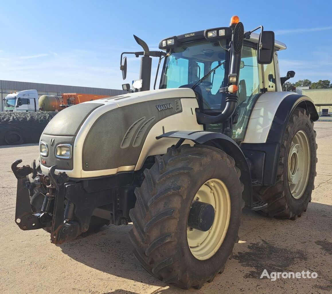 tracteur à roues Valtra T 202