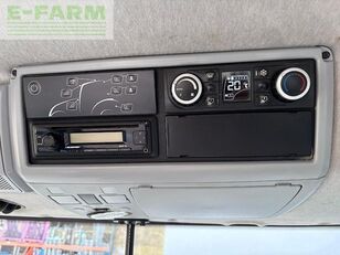 Valtra T174e Active wheel tractor for sale - Image 17 | Agroline ZW Valtra T174e Active wheel tractor | Image 17 - Agroline