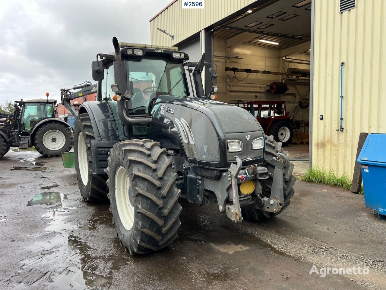 трактор колесный Valtra T182