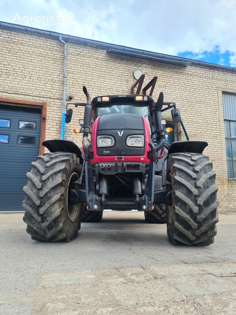 tracteur à roues Valtra T191 Hitech