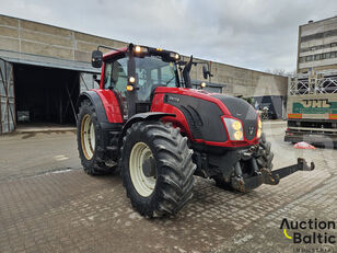 ratastraktor Valtra T213V