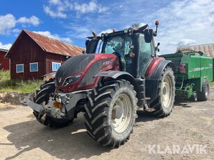 kolesový traktor Valtra T234