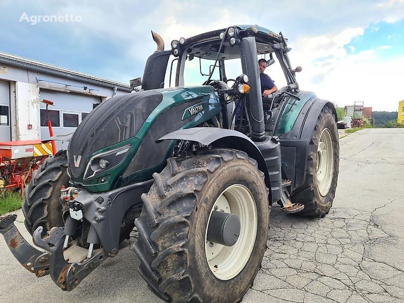 파손 휠 트랙터 Valtra T234