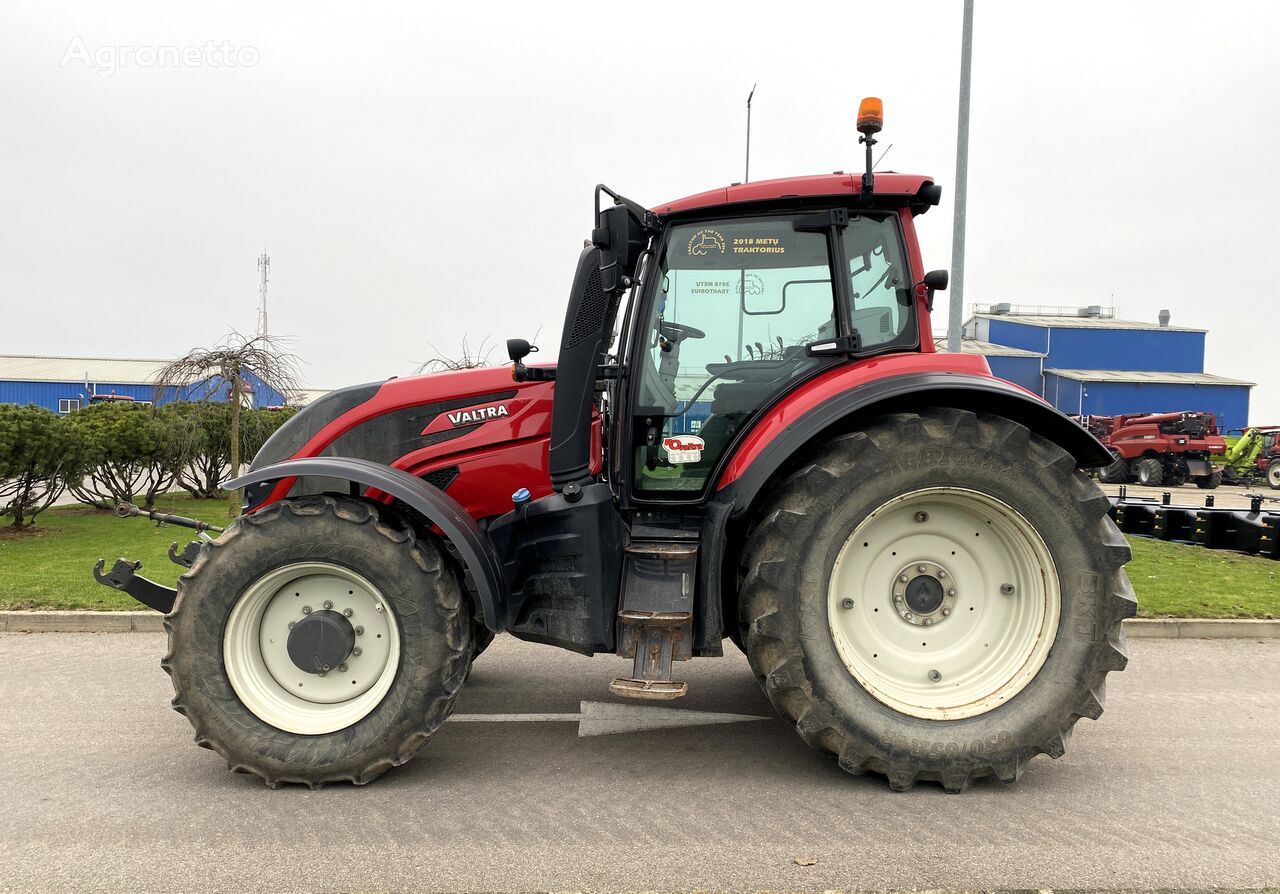 tracteur à roues Valtra T234