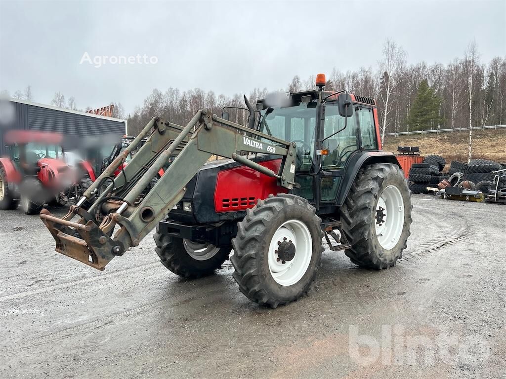 Tracteur à roues Valtra VALMET à vendre | Agroline CM Tracteur à roues Valtra VALMET - Agroline