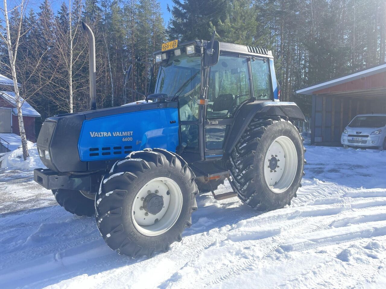 Valtra Valmet-Valtra 6600-4-4X4/233 wheel tractor