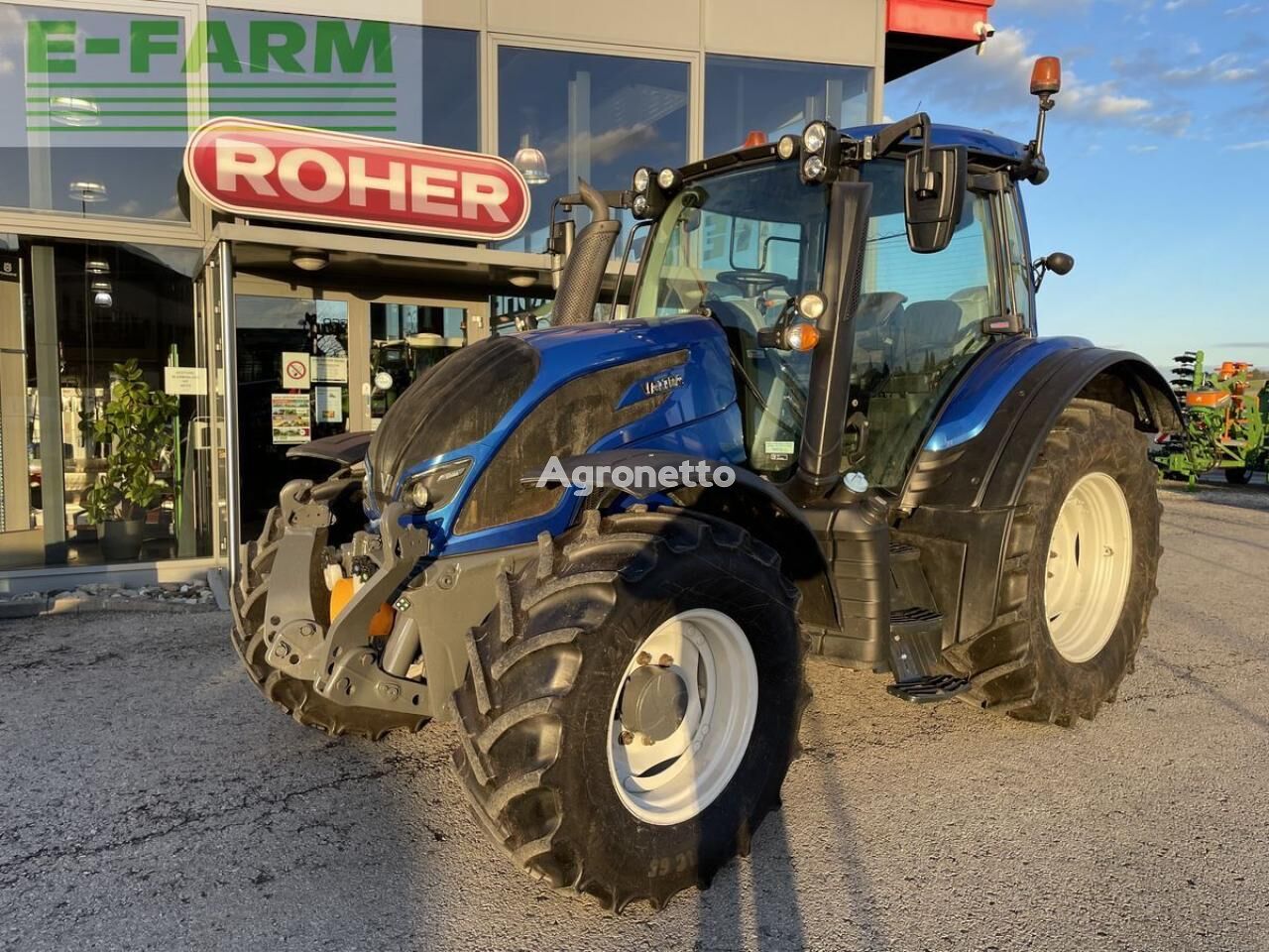 tracteur à roues Valtra n104 hitech HiTech