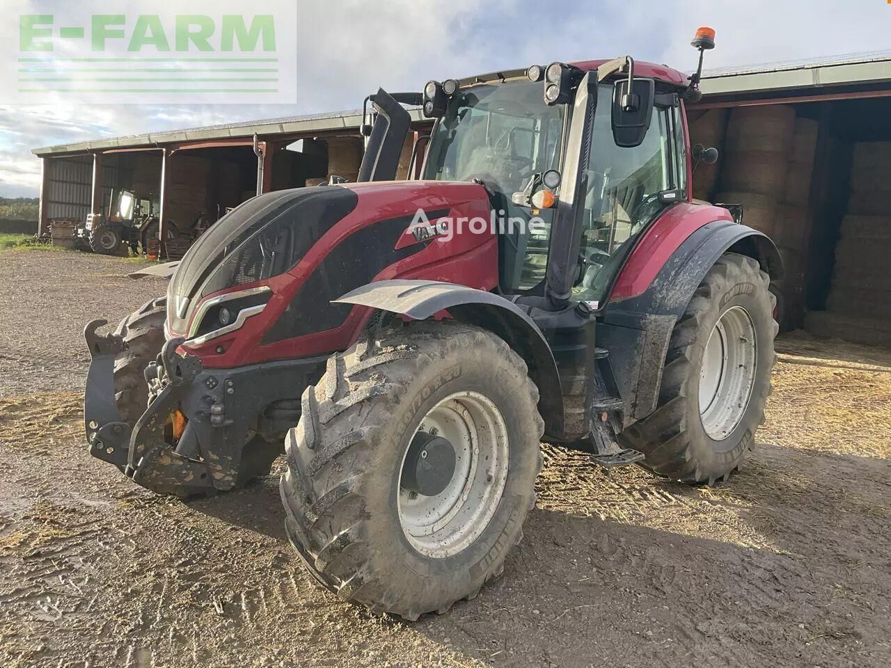 Tracteur à roues Valtra t 145 - Agroline