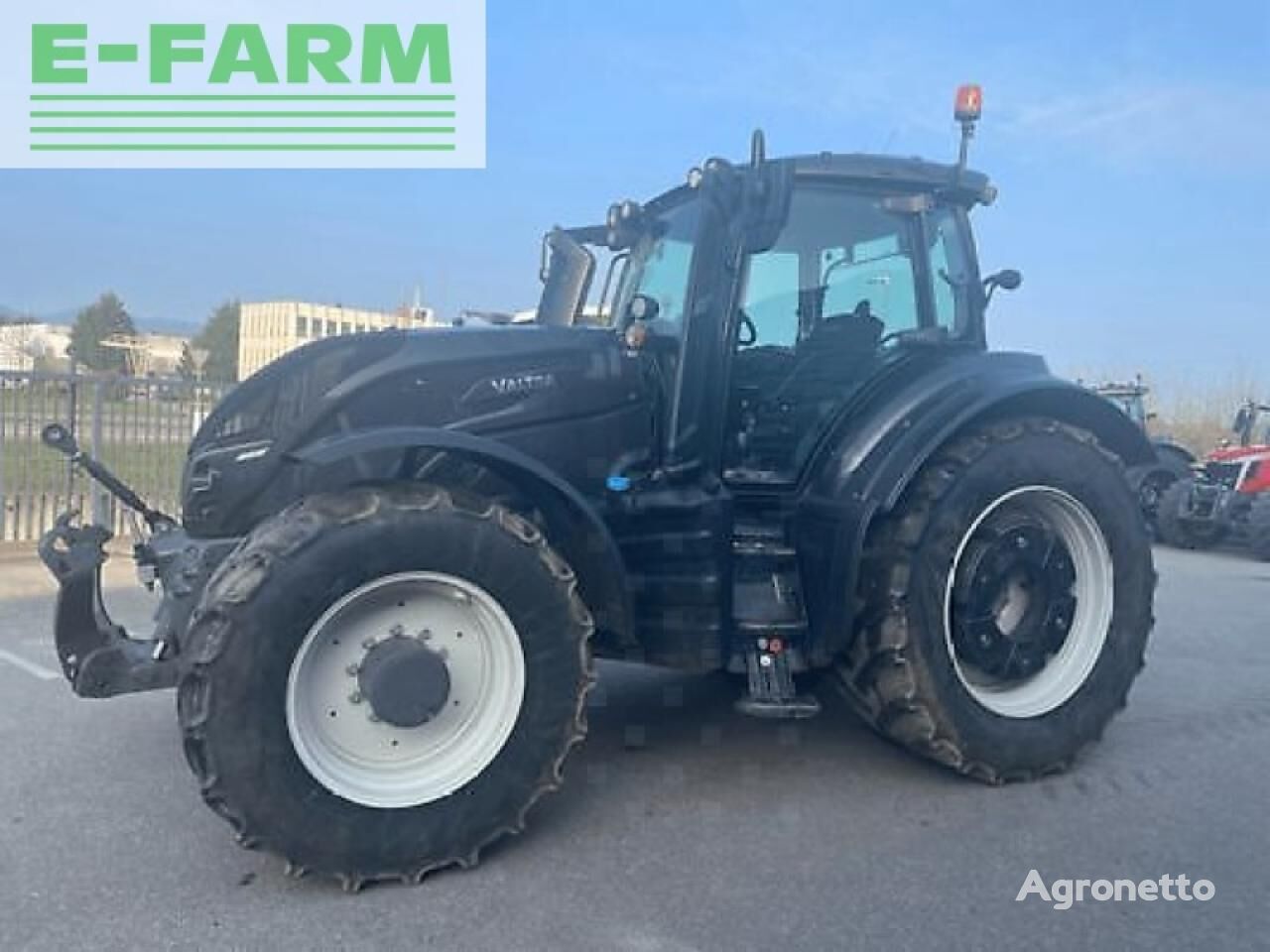 Valtra t254v traktor točkaš