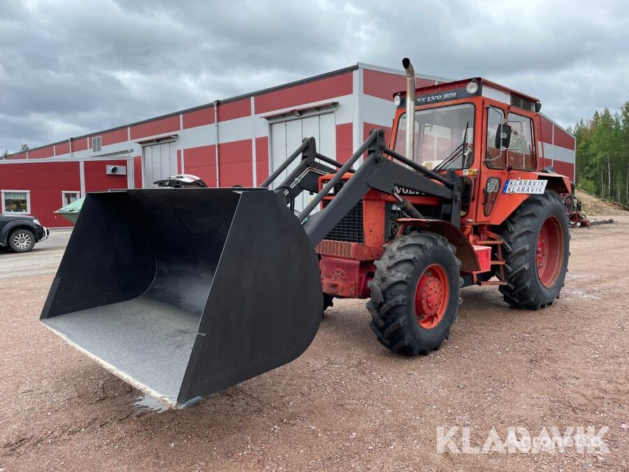 Volvo 2654 wheel tractor