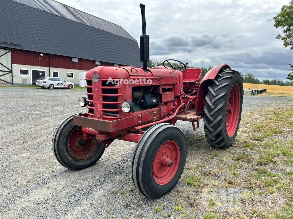 Volvo 350 wheel tractor - Agroline
