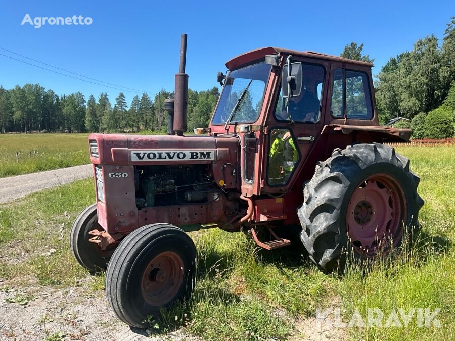 trator de rodas Volvo 650