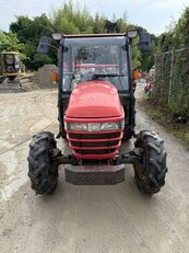 tracteur &agrave; roues Yanmar TRACTOR(Yanmar)