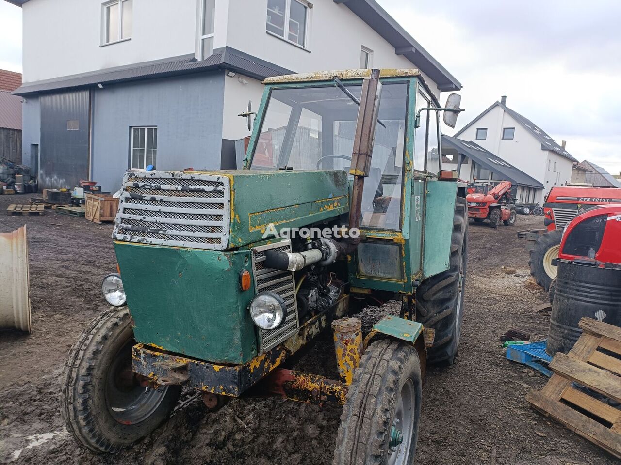 máy kéo bánh lốp Zetor Crystal 8011 TURBO