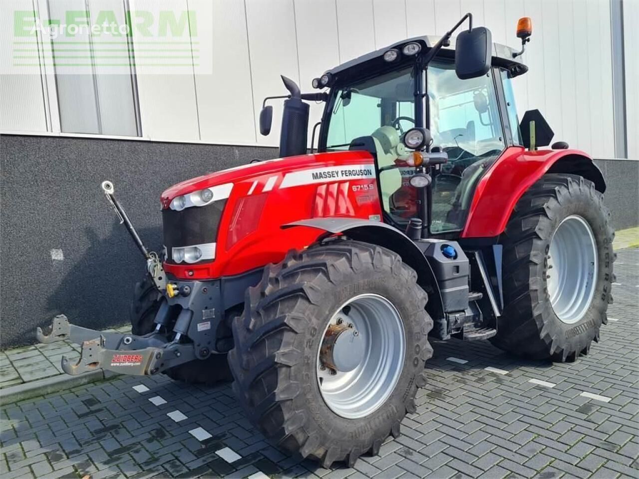 tracteur à roues mf 6715 s dyna vt