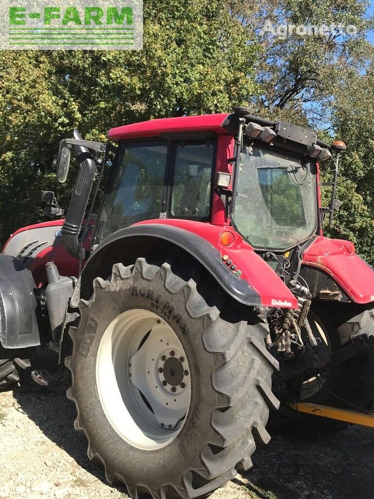 tractor cu roţi t 152 versu