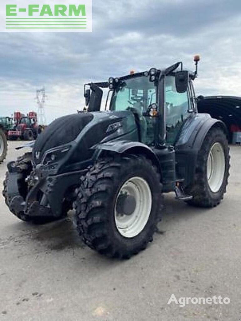 tracteur à roues t234 versu