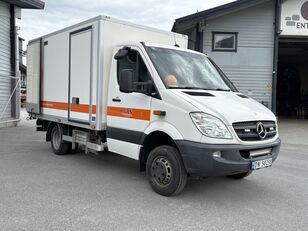 cami&atilde;o oficina Mercedes-Benz Sprinter 516 CDI skapbil - 4X4 - automatgir - 2 sett hjul - verk